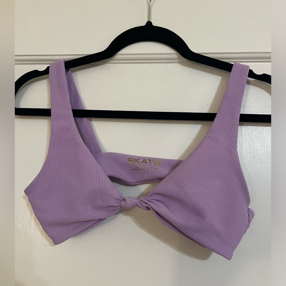 Skatie Penny Top Ribbed Lavender Size Small